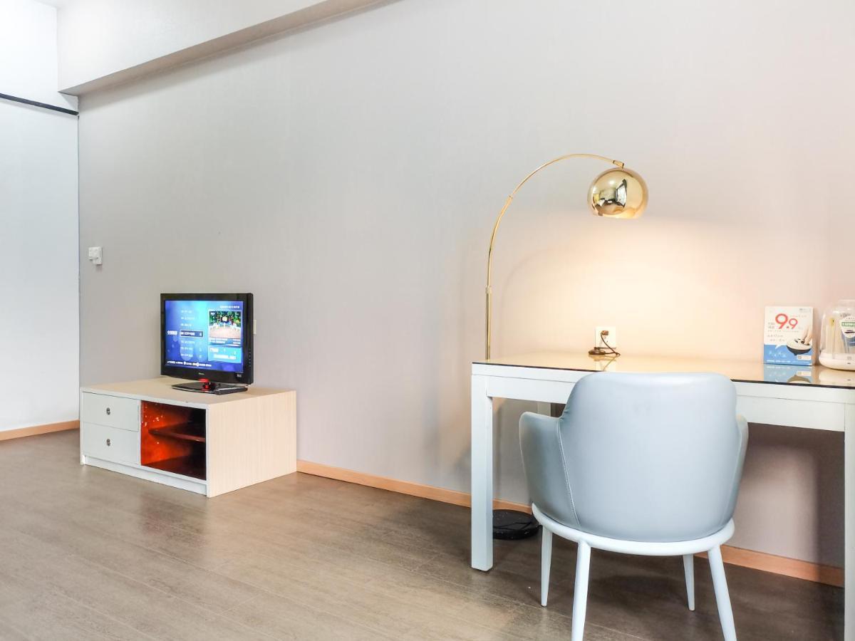 Qingdao Jinshan We+ Holiday Apartment Экстерьер фото